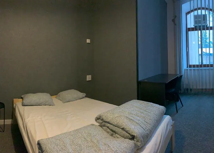 بيت شباب St46 *