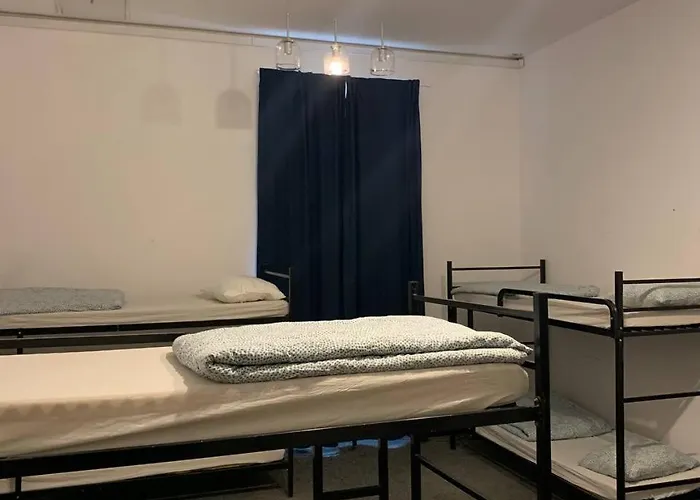 بيت شباب St46 *